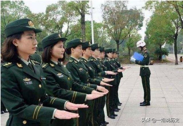 中國特種兵軍銜，榮譽(yù)與責(zé)任的象征，中國特種兵軍銜，榮譽(yù)與責(zé)任的標(biāo)志