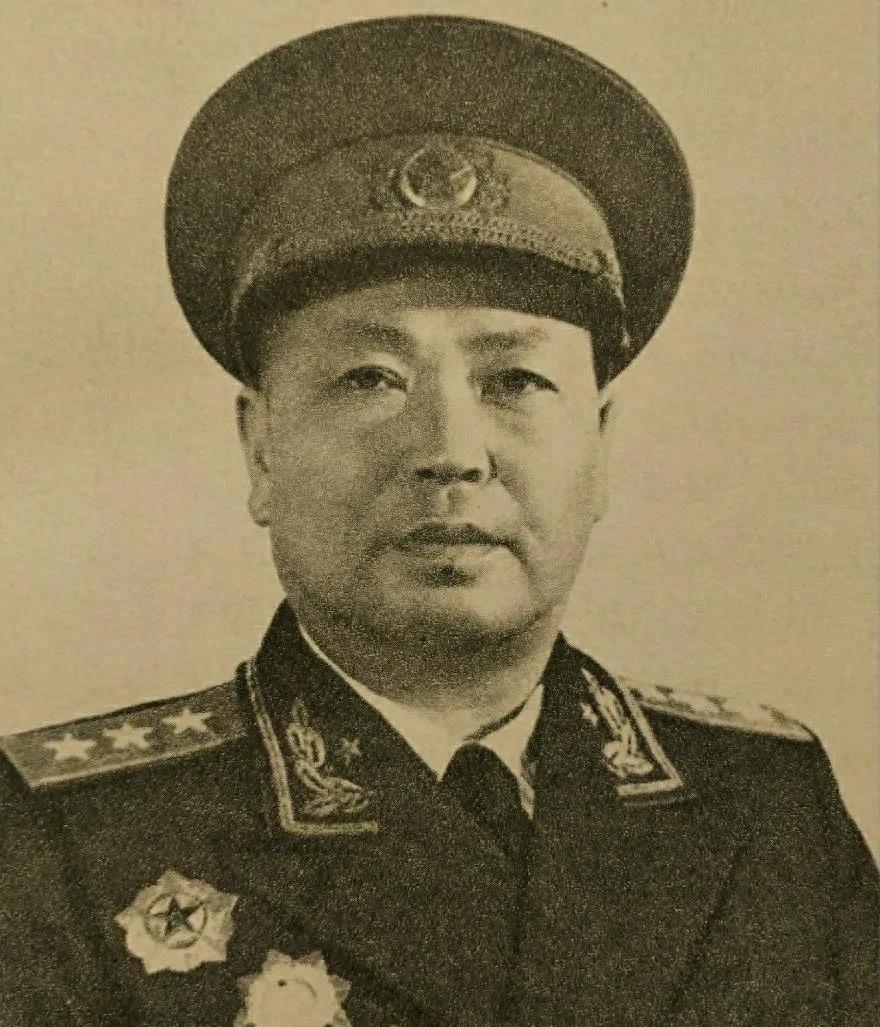 戰(zhàn)略支援部隊(duì)軍銜，榮譽(yù)與責(zé)任的象征，戰(zhàn)略支援部隊(duì)軍銜，榮譽(yù)與責(zé)任的標(biāo)志
