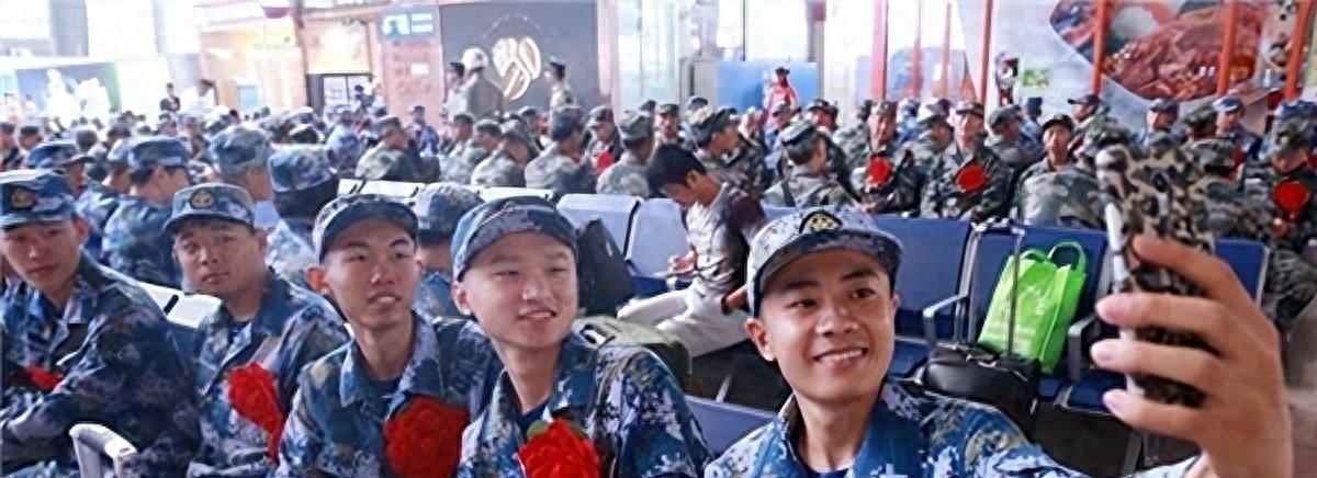 當(dāng)兵能改變一個(gè)人嗎？深度探討軍事生涯對個(gè)體的影響，軍事生涯如何塑造人生，深度探討當(dāng)兵對個(gè)體的深遠(yuǎn)影響