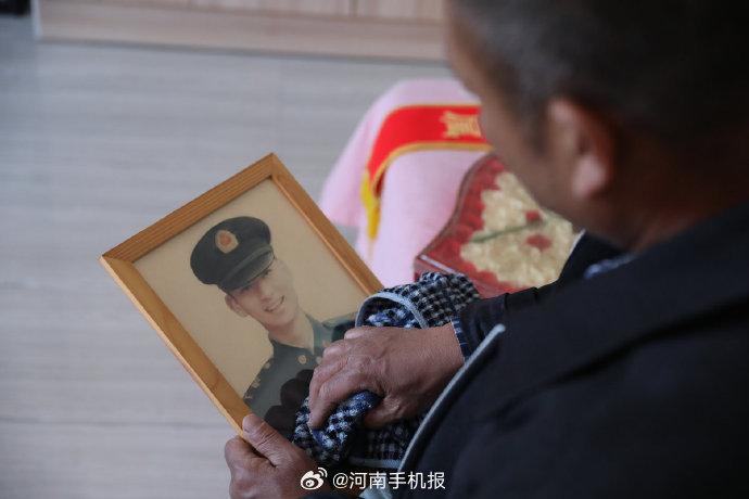烈士肖思遠婚房變靈堂，英雄背后的遺憾與深思，英雄肖思想的遺憾，婚房變靈堂背后的深思