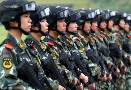 中國(guó)武警女子特戰(zhàn)隊(duì)，時(shí)代的榮光與巾幗英雄的無(wú)畏前行，中國(guó)武警女子特戰(zhàn)隊(duì)，時(shí)代榮光下的巾幗英雄無(wú)畏前行