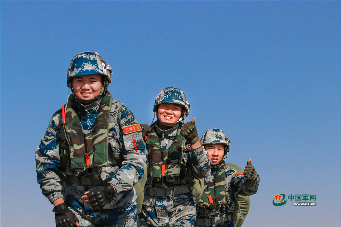 空降兵之歌，英勇無畏的贊歌，英勇無畏的空降兵之歌贊歌