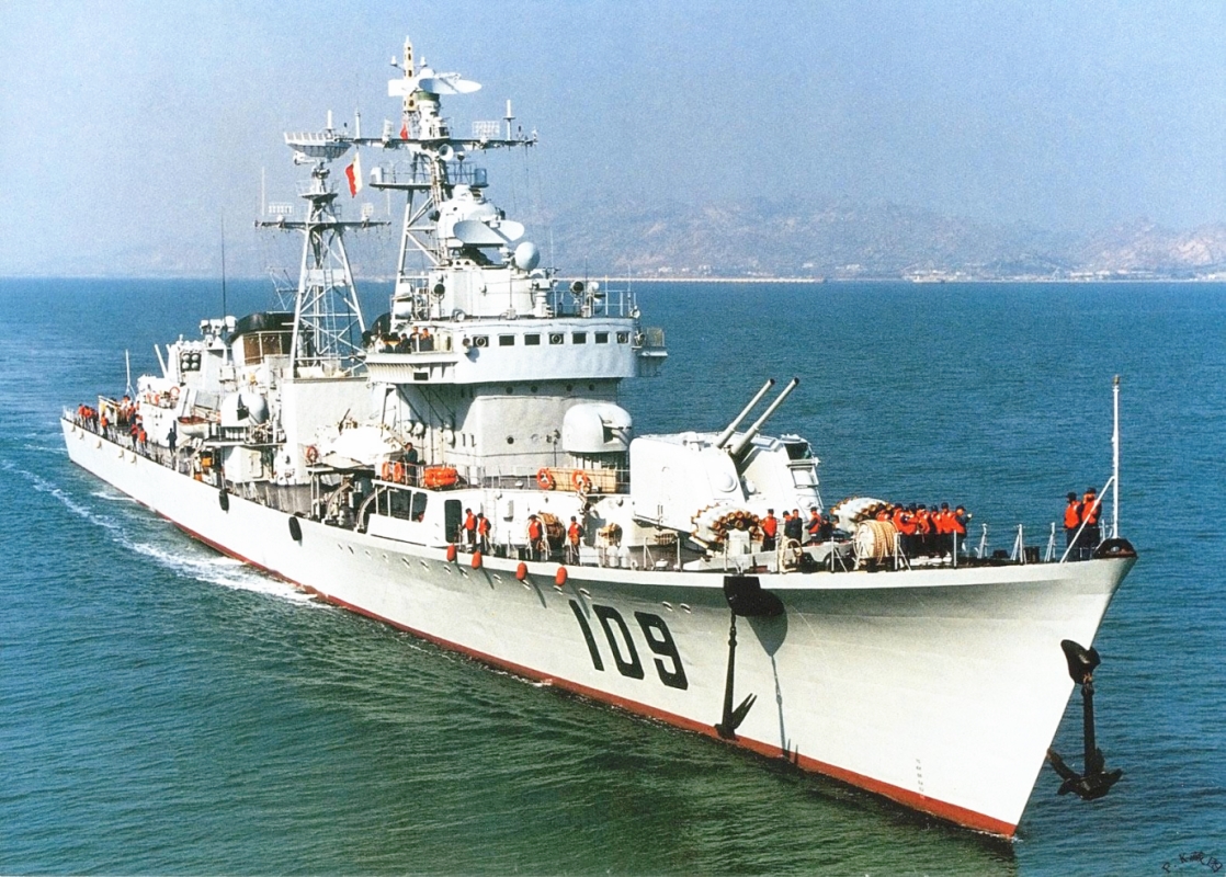 中國(guó)海軍的驕傲，051導(dǎo)彈驅(qū)逐艦的發(fā)展歷程，中國(guó)海軍的驕傲，051導(dǎo)彈驅(qū)逐艦發(fā)展歷程回顧