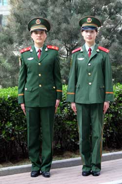 武警常服，展現(xiàn)威嚴(yán)與職責(zé)的服飾風(fēng)采，武警常服，威嚴(yán)職責(zé)的服飾展現(xiàn)