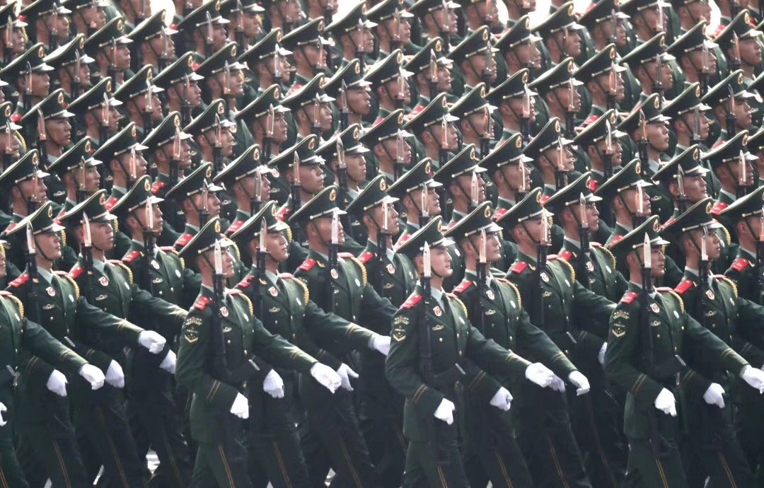 閱兵頭看錯了？揭秘背后的故事與思考，揭秘閱兵頭看錯背后的故事與深層思考
